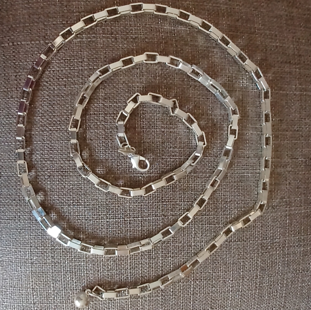 EUC New York & Company Bright Silvertone Rectangular Chain Link Belt